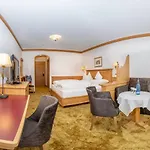 酒店 埃登勒汗酒店 4*
